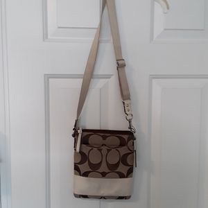 Coach swingpack crossbody vintage